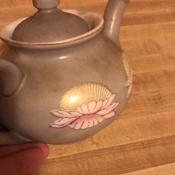 Occupied Japan Vintage Hand-Painted Teapot 1945-1952 Made for Import - Picture 4 of 8